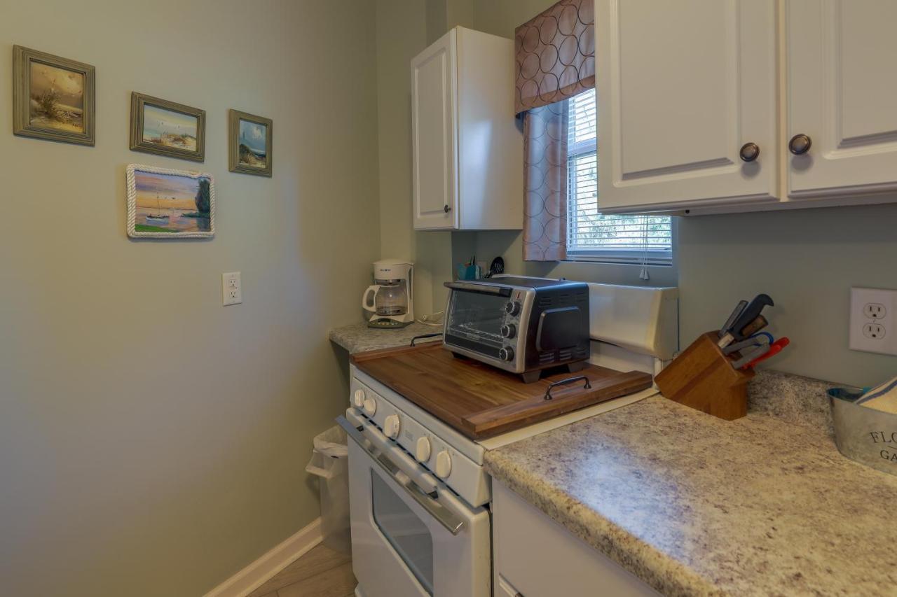 Sneads Ferry Vacation Rental Studio With Water Views Zewnętrze zdjęcie