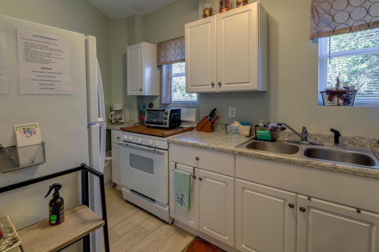 Sneads Ferry Vacation Rental Studio With Water Views Zewnętrze zdjęcie