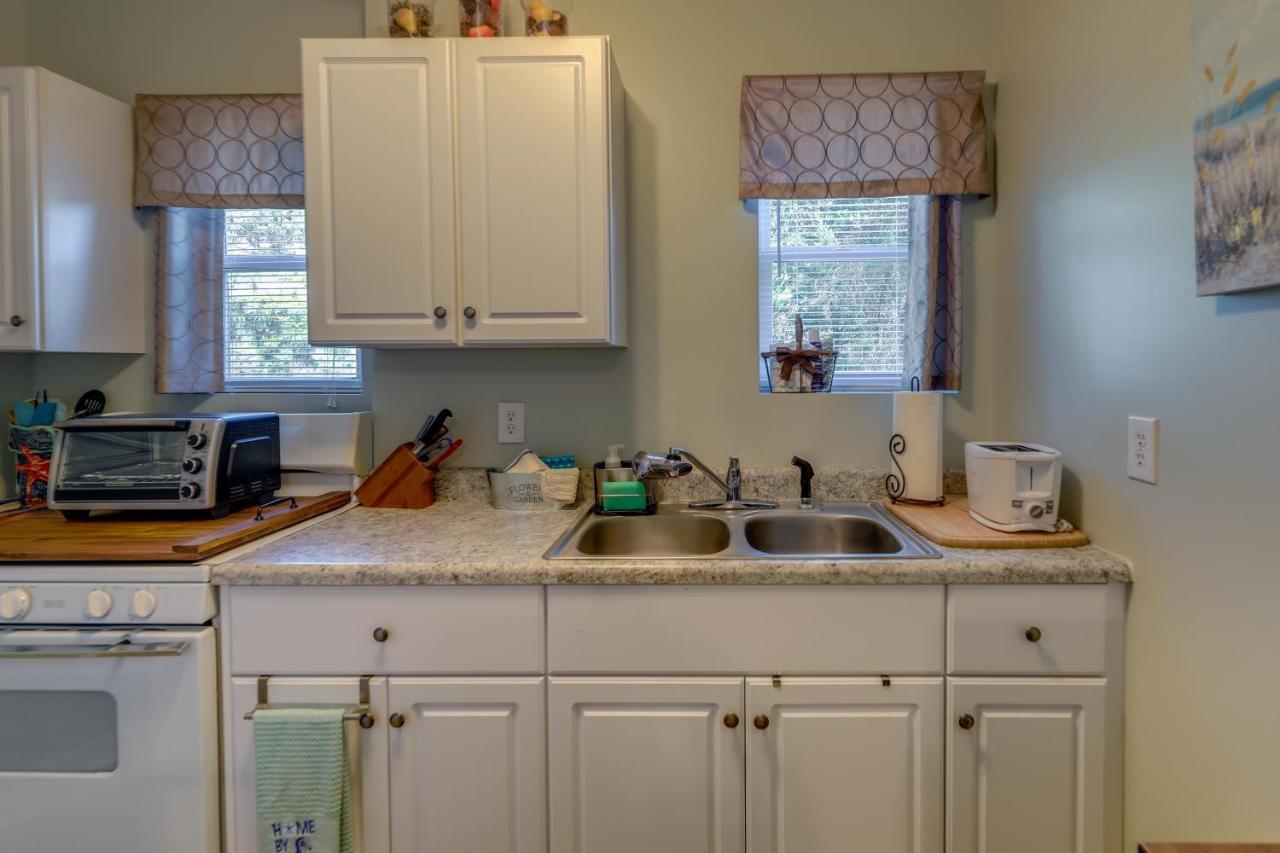 Sneads Ferry Vacation Rental Studio With Water Views Zewnętrze zdjęcie
